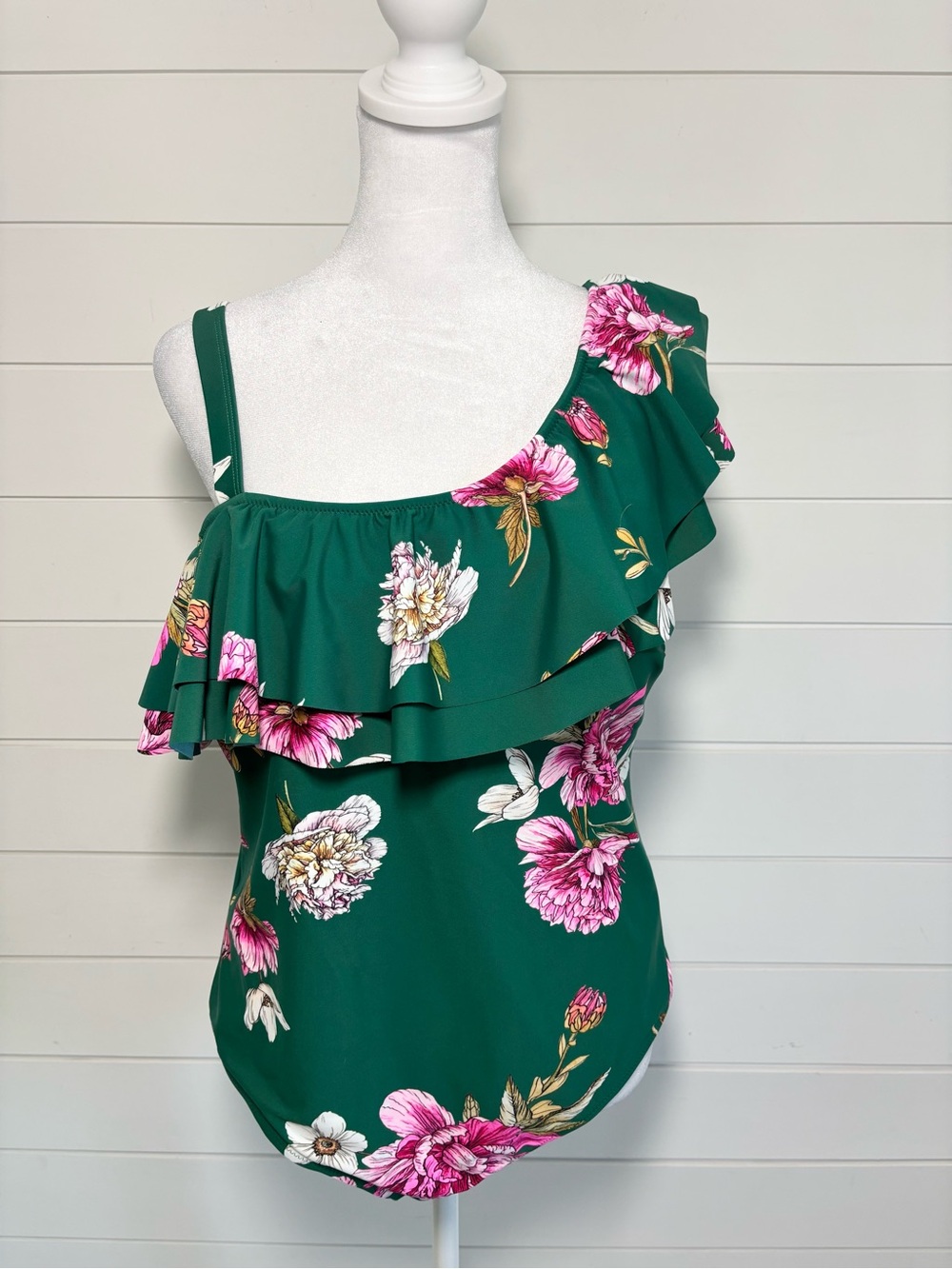 Cupshe Green Floral One-Shoulder Ruffle Camisole size 1X NEW